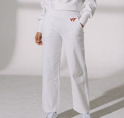 a pair of white pants