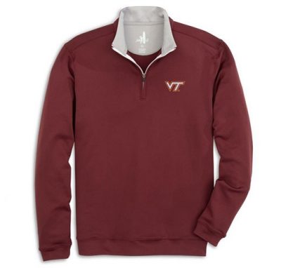 a maroon shirt