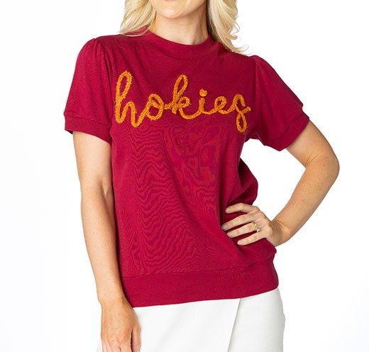 a maroon tee shirt